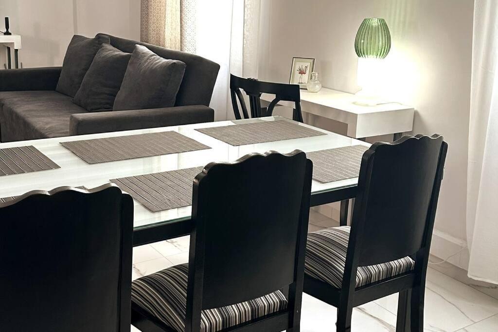 Apartment Atelier, An Athenian